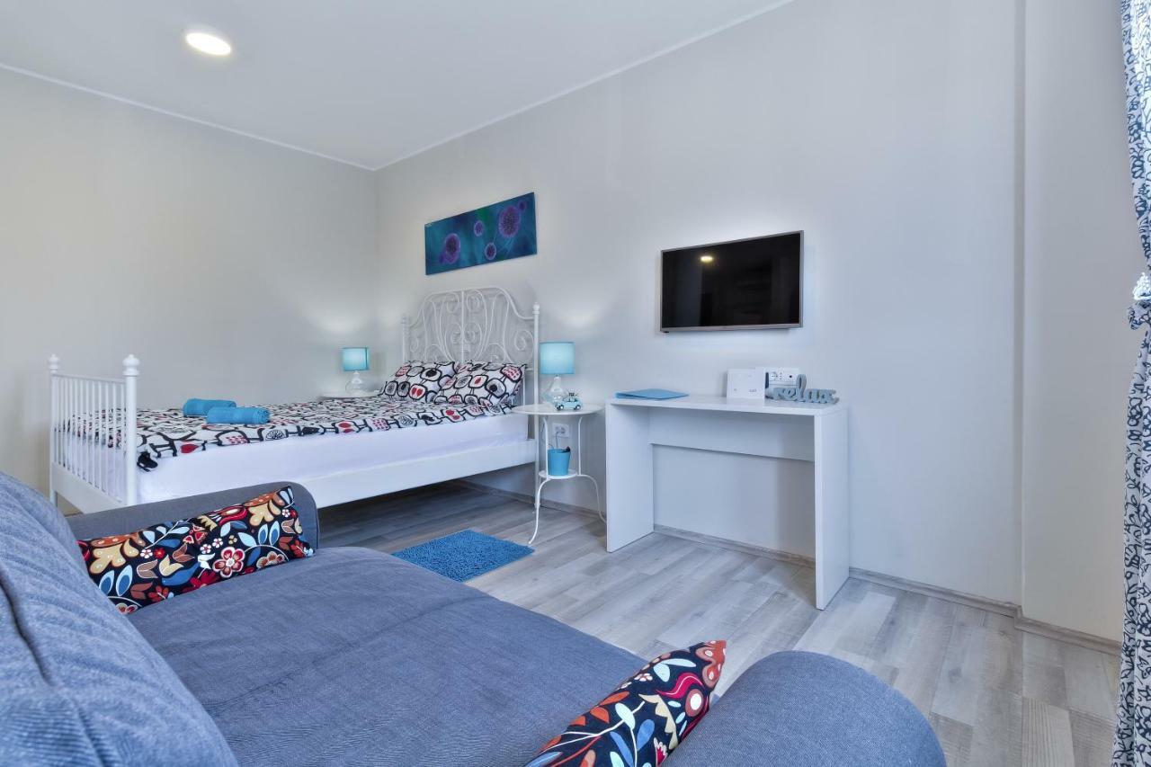 City Center Blue Dream Умаг Экстерьер фото