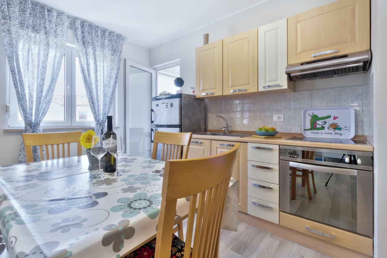 City Center Blue Dream Умаг Экстерьер фото